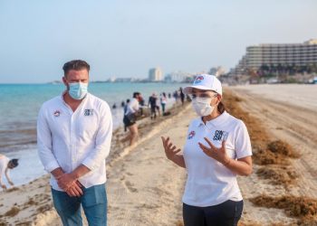 GOBIERNO DE BENITO JUÁREZ NO DA TREGUA AL SARGAZO