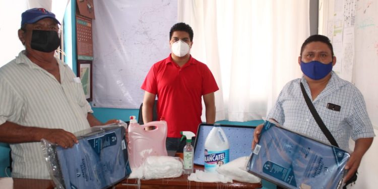 ENTREGA AYUNTAMIENTO A SUS DISTINTAS ÁREAS, INSUMOS PARA LA PREVENCIÓN DEL COVID 19