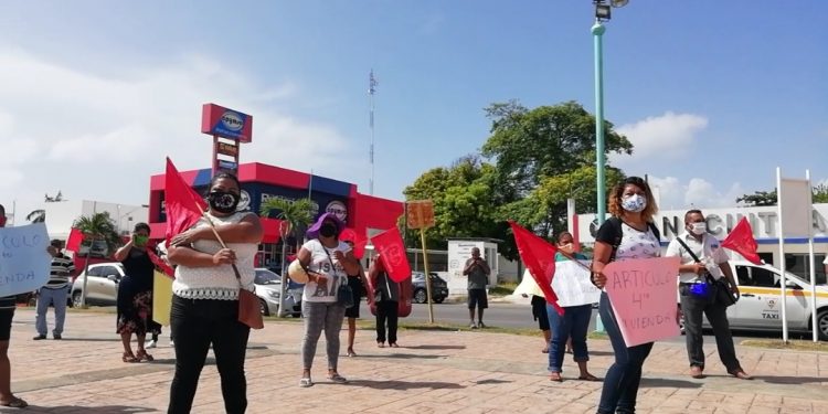 OTONIEL SEGOVIA IGNORA NECESIDADES EN COLONIAS MARGINADAS DE OTHÓN P BLANCO