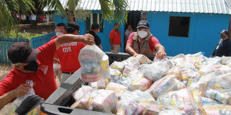 CONTINÚA LA AYUDA A FAMILIAS AFECTADAS POR ESCURRIMIENTOS EN FCP: ADRIÁN MARTÍNEZ ORTEGA