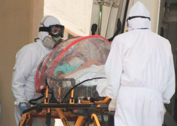 POR NO CREER QUE EL COVID-19 ES REAL SE EXPUSO Y LAS CONSECUENCIAS FUERON FATALES.