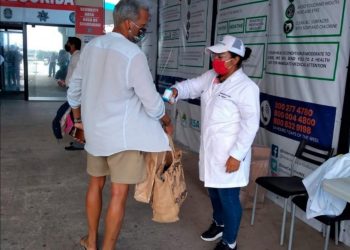 PROTEGER LA SALUD DE LOS HABITANTES Y VISITANTES DE LA ISLA, PRIORIDAD DEL GOBIERNO DE PEDRO JOAQUÍN
