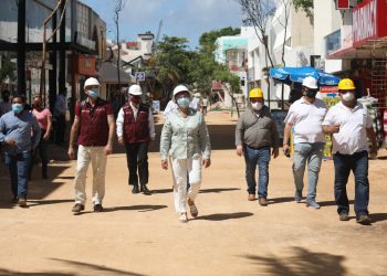 CONTINÚA MODERNIZACIÓN DE LA QUINTA AVENIDA CON AVAL DE REGIDORES DE SOLIDARIDAD