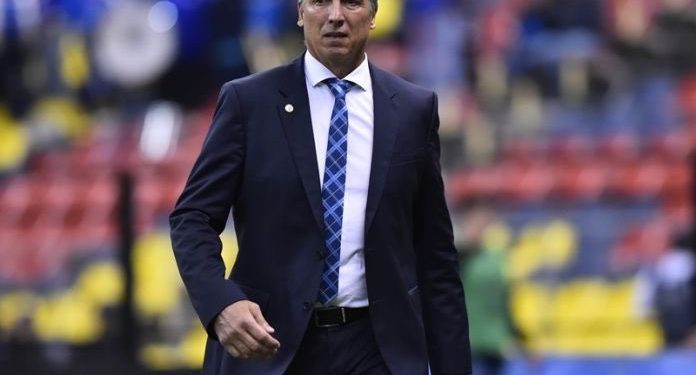 ROBERT DANTE SIBOLDI NO PIERDE ANTE MIGUEL HERRERA