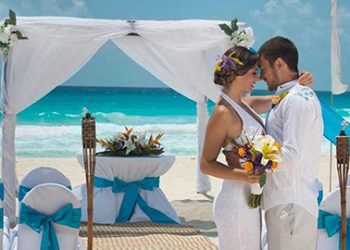 BODAS DE LUJO EN EL CARIBE MEXICANO SON CANCELADAS POR ESTE AÑO