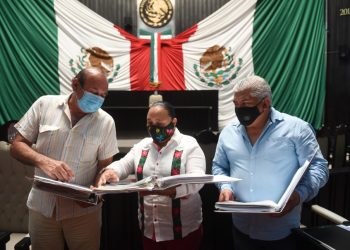 RECIBE CONGRESO POSTULACIONES AL CARGO DE COMISIONADO DEL IDAIP