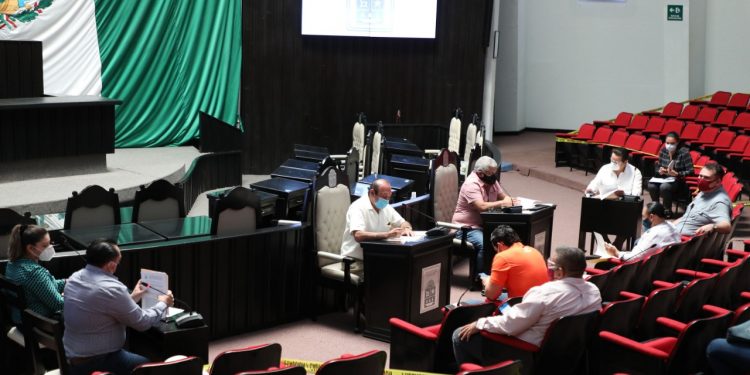 MANTIENE COMISIÓN PERMANENTE ACTIVIDAD LEGISLATIVA EN EL CONGRESO