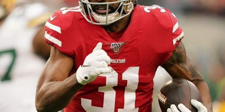 RAHEEM MOSTERT PIDE A LOS 49ERS QUE LO CAMBIEN DE EQUIPO, QUIERE MÁS DINERO