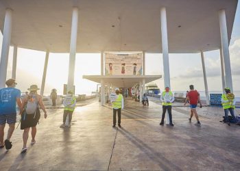 ‘CHALECOS AMARILLOS’ SE PONEN ‘TRUCHAS’ EN COZUMEL