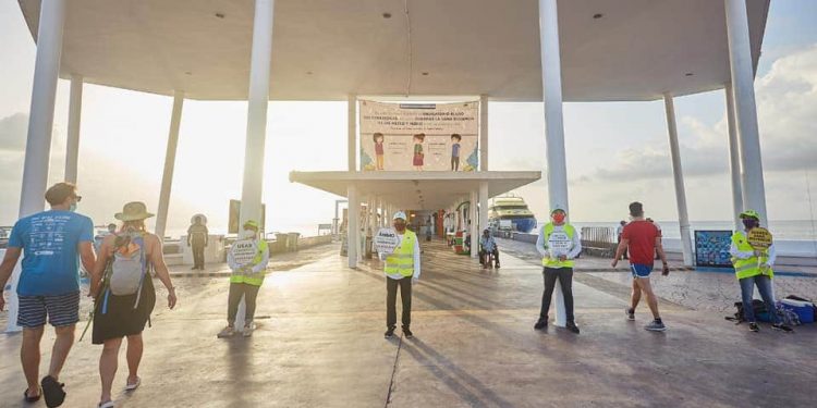 ‘CHALECOS AMARILLOS’ SE PONEN ‘TRUCHAS’ EN COZUMEL