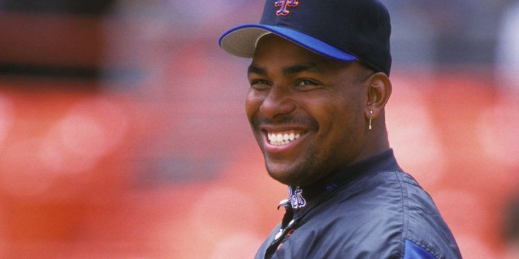 HOY SE CELEBRA EL DÍA DE BOBBY BONILLA, UNO DE LOS CONTRATOS MÁS ABSURDOS EN EL BÉISBOL DE GRANDES LIGAS