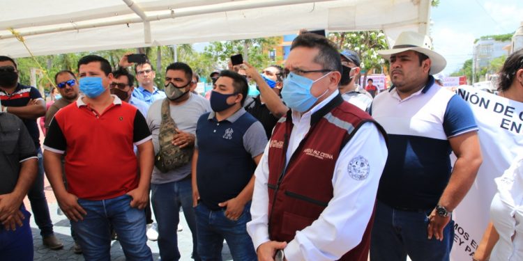 GOBIERNO DE SOLIDARIDAD DIALOGA CON TRANSPORTISTAS PARA PRIVILEGIAR FUENTES DE EMPLEO