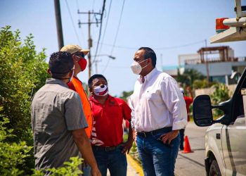 SUPERVISA JUAN CARRILLO REHABILITACIÓN DE LUMINARIAS