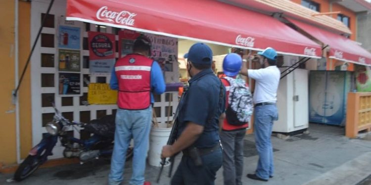 VERIFICAN SEFIPLAN Y FISCALIZACIÓN QUE EXPENDIOS DE BEBIDAS ALCOHÓLICAS CUMPLAN HORARIOS ESTABLECIDOS