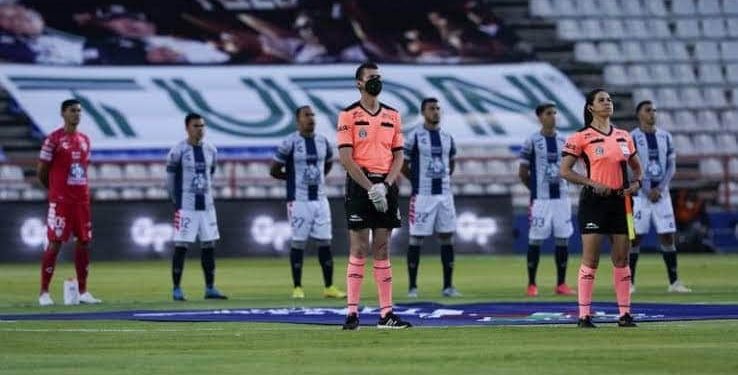 PACHUCA RINDE HOMENAJE A LOS HÉROES DE LA LUCHA CONTRA EL COVID