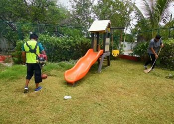 AVANZA CON “PASO FIRME” DIF LIMPIANDO PARQUES DE ISLA MUJERES