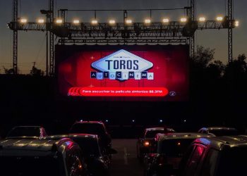 USAN ESTADIO DE LOS TOROS COMO AUTOCINEMA