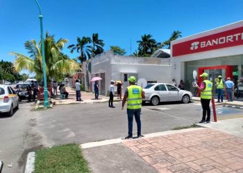 ENTRA EN OPERACIONES EL PROGRAMA “MÉDICO EN TU CHAMBA”: CARLOS JOAQUÍN