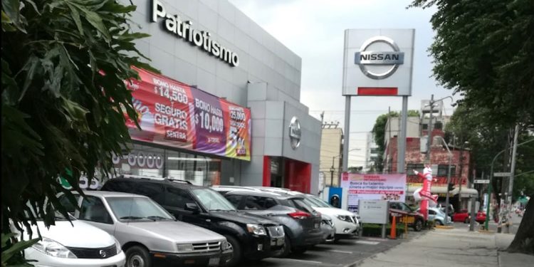 PROFECO ALERTA SOBRE FALLAS EN 99 MIL AUTOS DE NISSAN EN 6 MODELOS PRODUCIDOS ENTRE 2017 Y 2018