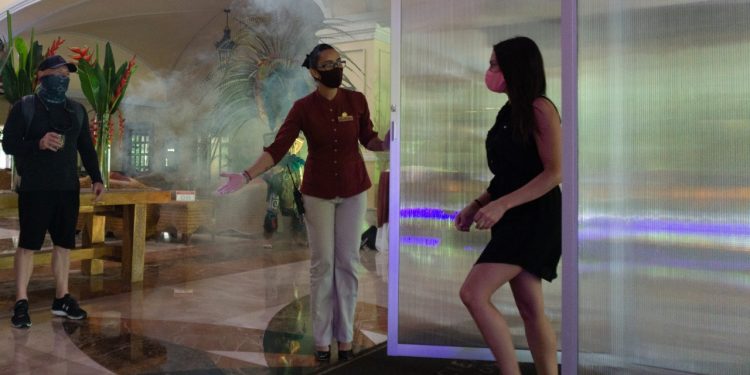 LA RIVIERA MAYA COMIENZA A RECIBIR LAS PRIMERAS VISITAS BAJO LOS PROTOCOLOS DE LA “NUEVA NORMALIDAD”