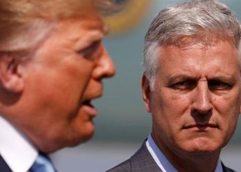 ASESOR DE SEGURIDAD NACIONAL DE TRUMP CONTRAE CORONAVIRUS