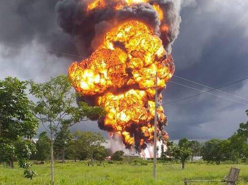 ATACAN CON EXPLOSIVOS UNA PLATAFORMA PETROLERA EN COLOMBIA