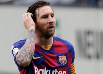 BARCELONA PRESENTA SU UNIFORME PARA LA TEMPORADA 2020-2021