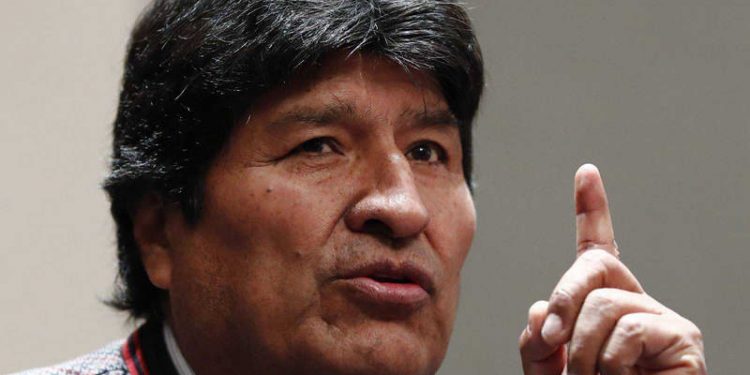 BOLIVIA ACUSA A EVO MORALES DE TERRORISMO Y PIDE SU DETENCIÓN