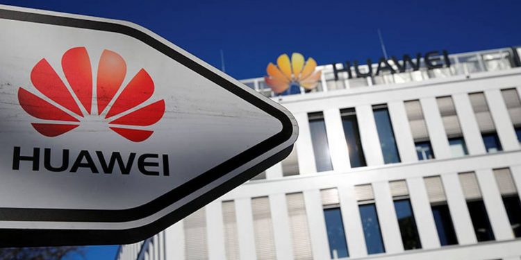 CHINA ACUSA A REINO UNIDO DE AYUDAR A EU A DAÑAR A HUAWEI