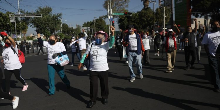 DAMNIFICADOS DE SISMO EN 2017 EN MÉXICO PIDEN MÁS AVANCES EN RECONSTRUCCIÓN