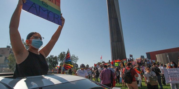 DIPUTADOS RECHAZAN DE NUEVO MATRIMONIOS IGUALITARIOS EN BAJA CALIFORNIA