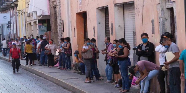 ECONOMÍA MEXICANA SUFRE CAÍDA HISTÓRICA DE 18.9% EN SEGUNDO TRIMESTRE