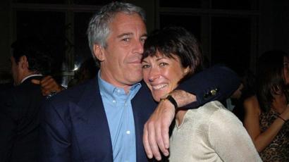 EL FBI DETIENE A GHISLAINE MAXWELL, EX NOVIA Y COLABORADORA DE JEFFREY EPSTEIN