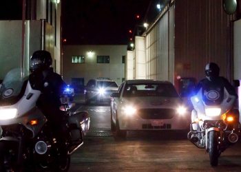 EMILIO LOZOYA ES TRASLADADO A UN HOSPITAL DONDE PERMANECERÁ EN CALIDAD DE DETENIDO