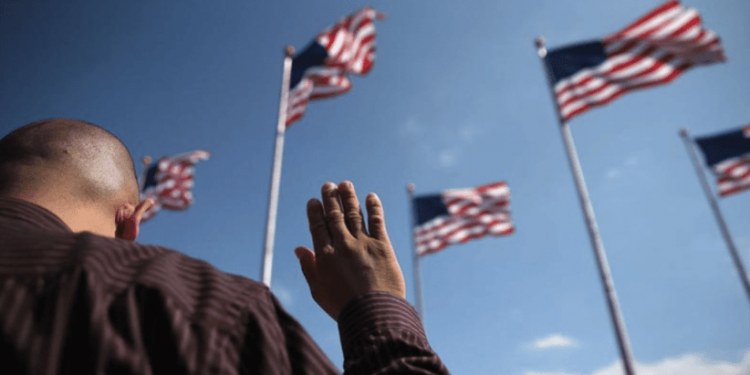 ESTADOS UNIDOS PROPONE NEGAR ASILO A GENTE DE PAÍSES CON ENFERMEDADES