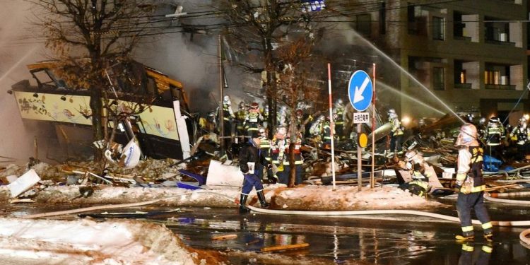 EXPLOSIÓN EN JAPÓN POR UNA FUGA DE GAS DEJA AL MENOS UN MUERTO Y 17 HERIDOS