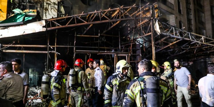 EXPLOSIÓN EN UNA CLÍNICA DE IRÁN DEJA AL MENOS 13 MUERTOS