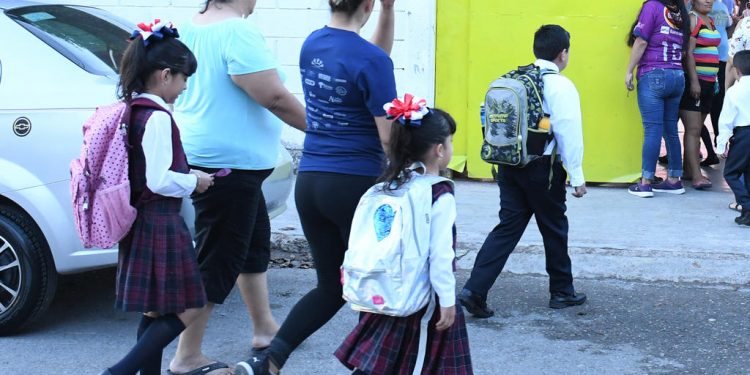 FALSO, QUE CADA ESCUELA DECIDA REGRESO A CLASES: SEP