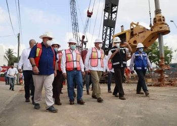 SUPERVISAN CONSTRUCCIÓN DEL DISTRIBUIDOR VIAL EN VILLAHERMOSA