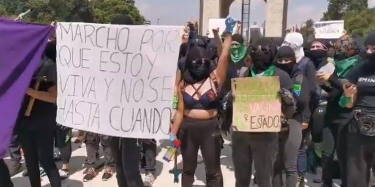 FEMINISTAS MARCHAN EN LA CDMX EN EXIGENCIA DE LA DESPENALIZACIÓN DEL ABORTO (+VIDEO)