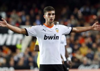 FERRAN TORRES FICHA POR EL MANCHESTER CITY