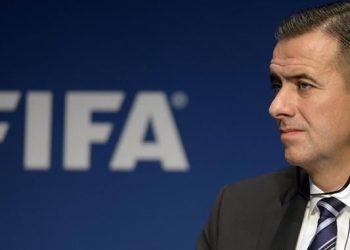 FIFA SUSPENDE A SU EXDIRECTOR DE FINANZAS POR 10 AÑOS