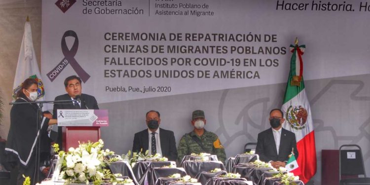 HOMENAJEAN A 105 POBLANOS FALLECIDOS POR CORONAVIRUS EN EU