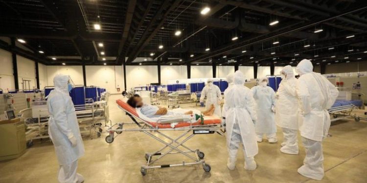 HOSPITAL TEMPORAL EN EL CENTRO DE CONVENCIONES SIGLO XXI RECIBIÓ SUS PRIMEROS PACIENTES DESDE EL HRAEPY Y EL O’HORÁN