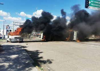 INCENDIAN VEHÍCULOS EN CHIHUAHUA POR CONFLICTO CON LA CONAGUA