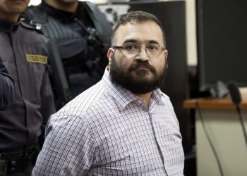 JAVIER DUARTE PAGA AL SAT Y EVITA REMATE DE CASA