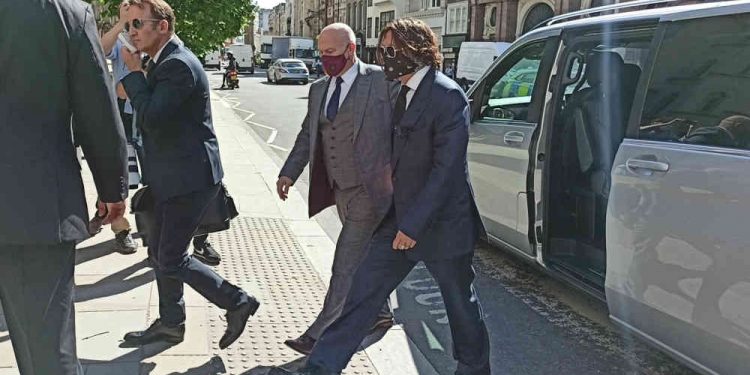 JOHNNY DEPP DEMANDA A DIARIO BRITÁNICO POR DIFAMACIÓN