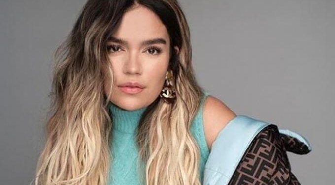 KAROL G SALE POSITIVA POR CONORAVIRUS EN PRUEBA JUNTO A ANUEL AA
