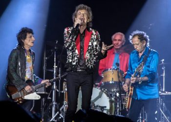 LOS ROLLING STONES LANZAN EL NUEVO TEMA INÉDITO «CRISS CROSS»