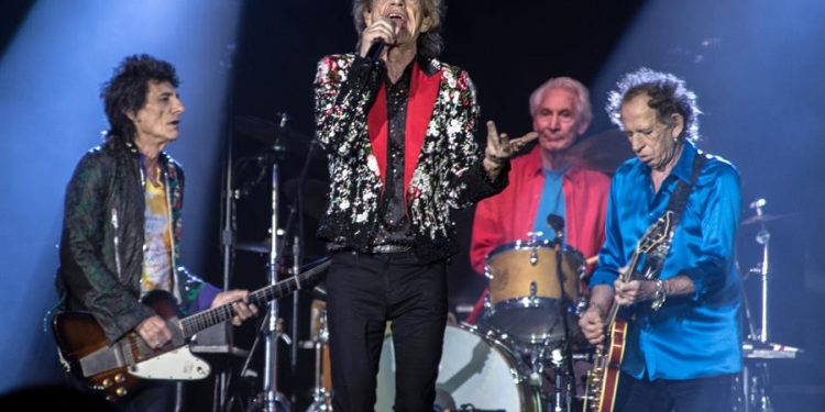 LOS ROLLING STONES LANZAN EL NUEVO TEMA INÉDITO «CRISS CROSS»